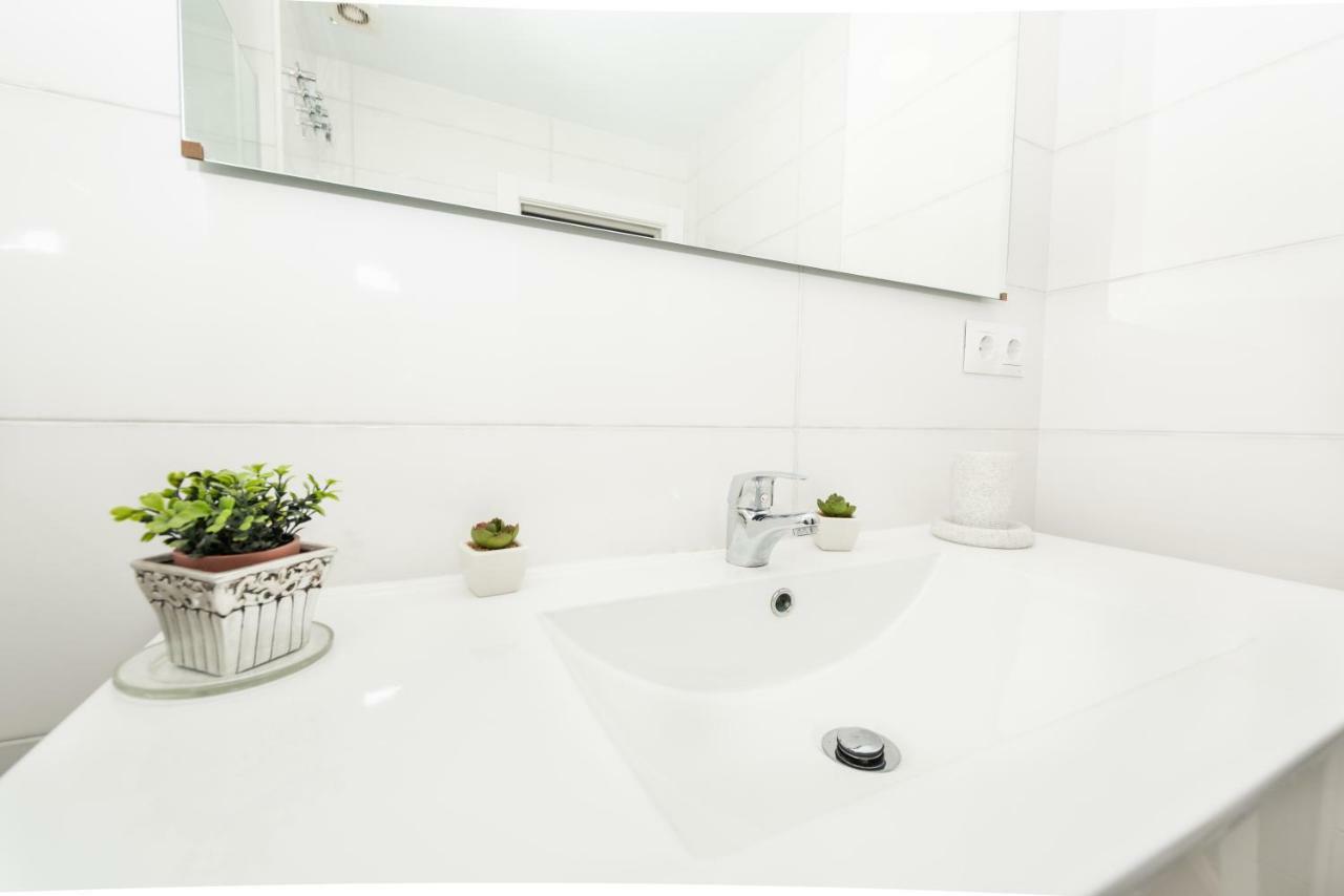 דירות מאלגה Fantasticos Lofts Malagueta מראה חיצוני תמונה