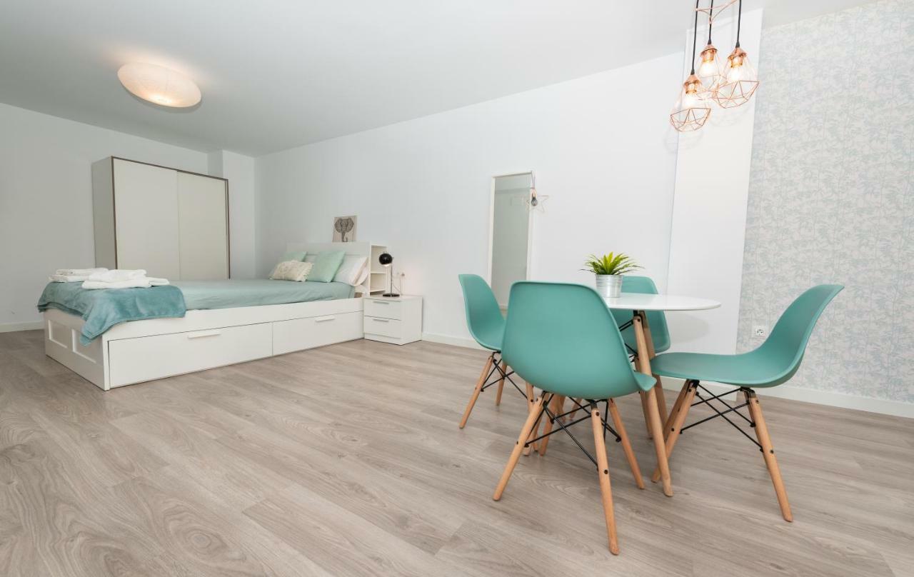 דירות מאלגה Fantasticos Lofts Malagueta מראה חיצוני תמונה