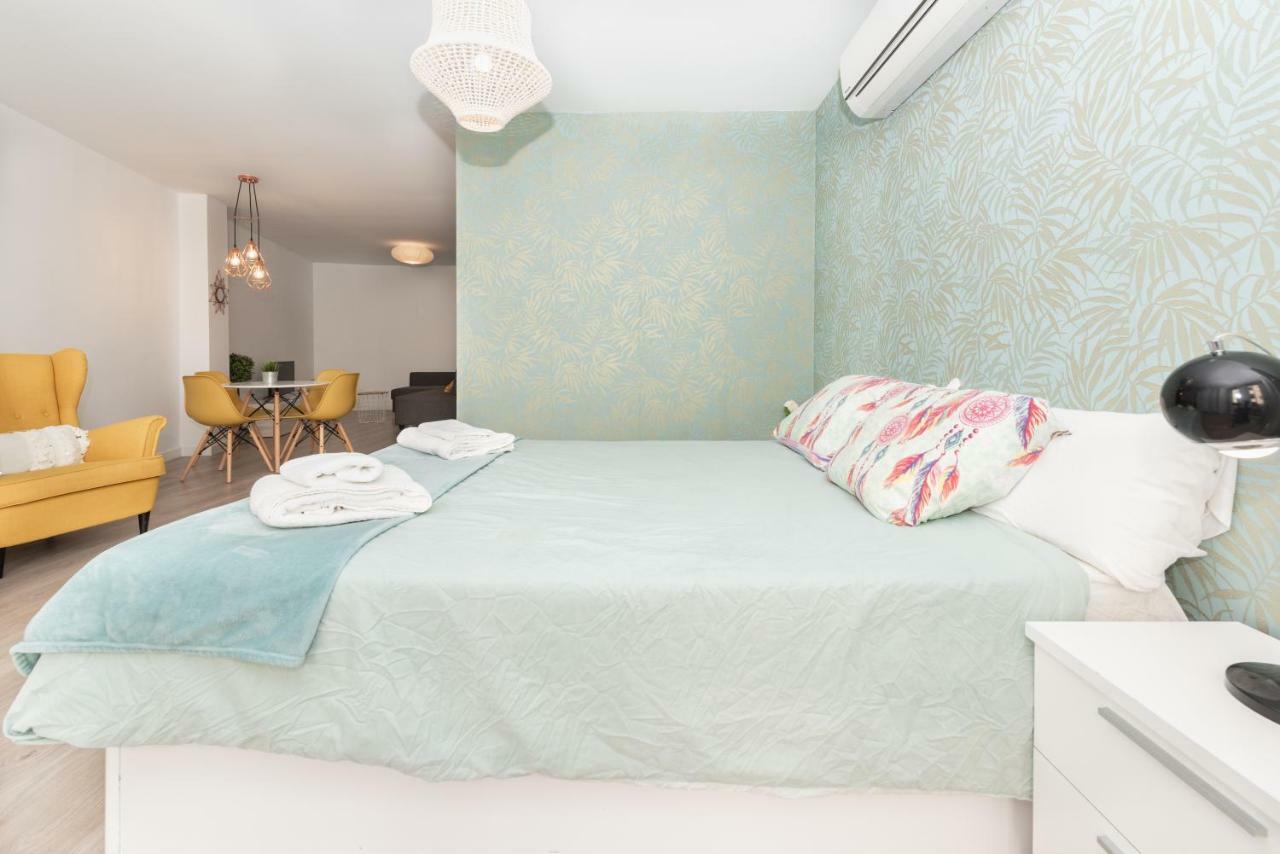 דירות מאלגה Fantasticos Lofts Malagueta מראה חיצוני תמונה